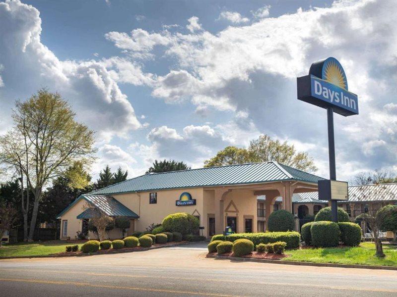 Days Inn By Wyndham Thomaston Extérieur photo