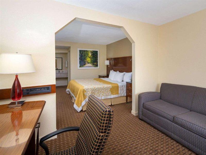 Days Inn By Wyndham Thomaston Extérieur photo