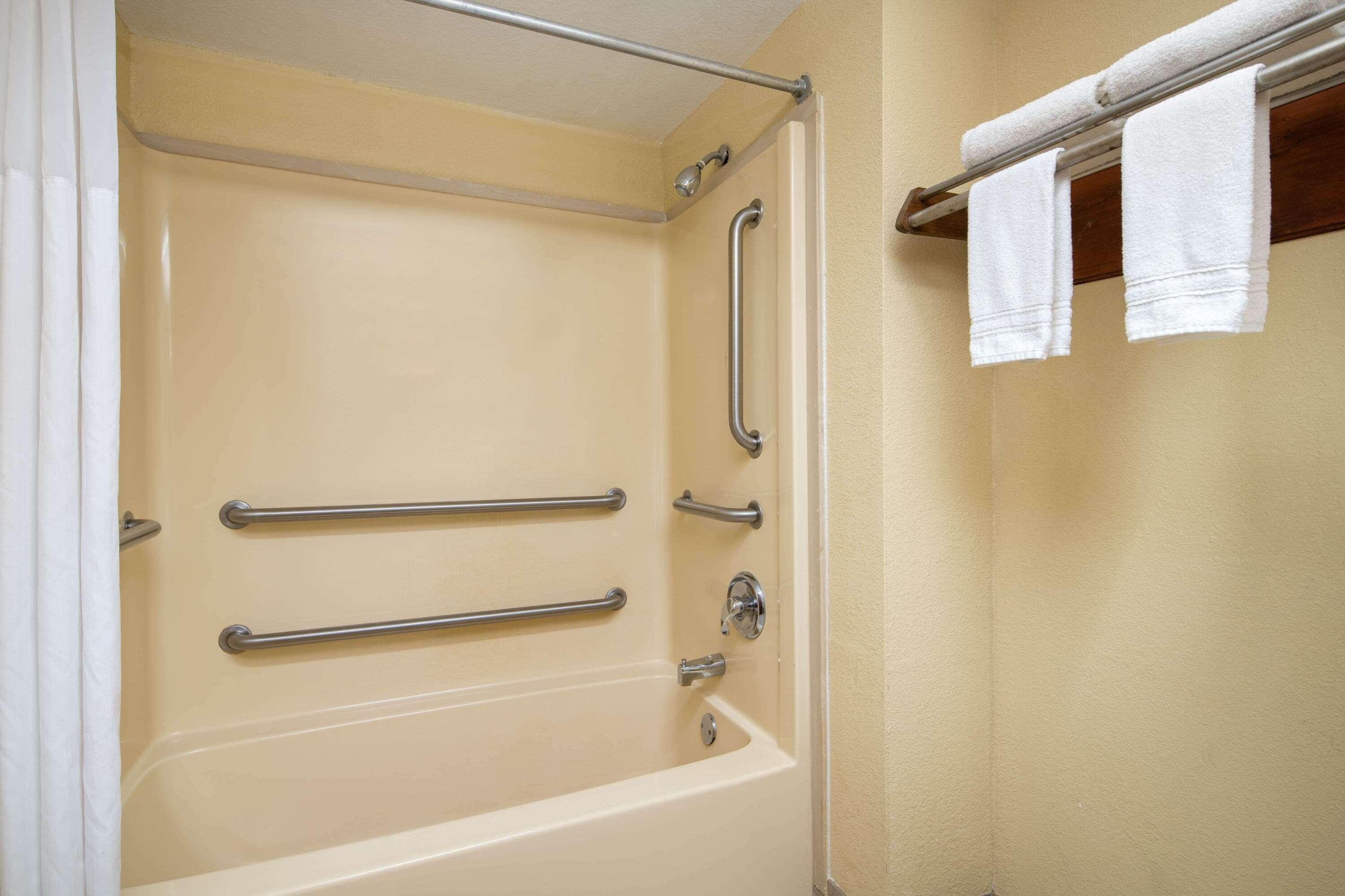 Days Inn By Wyndham Thomaston Extérieur photo
